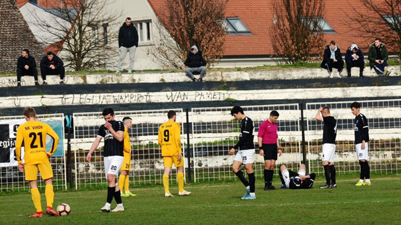 Nogometaši Marsonije do 31. ožujka bez utakmica.