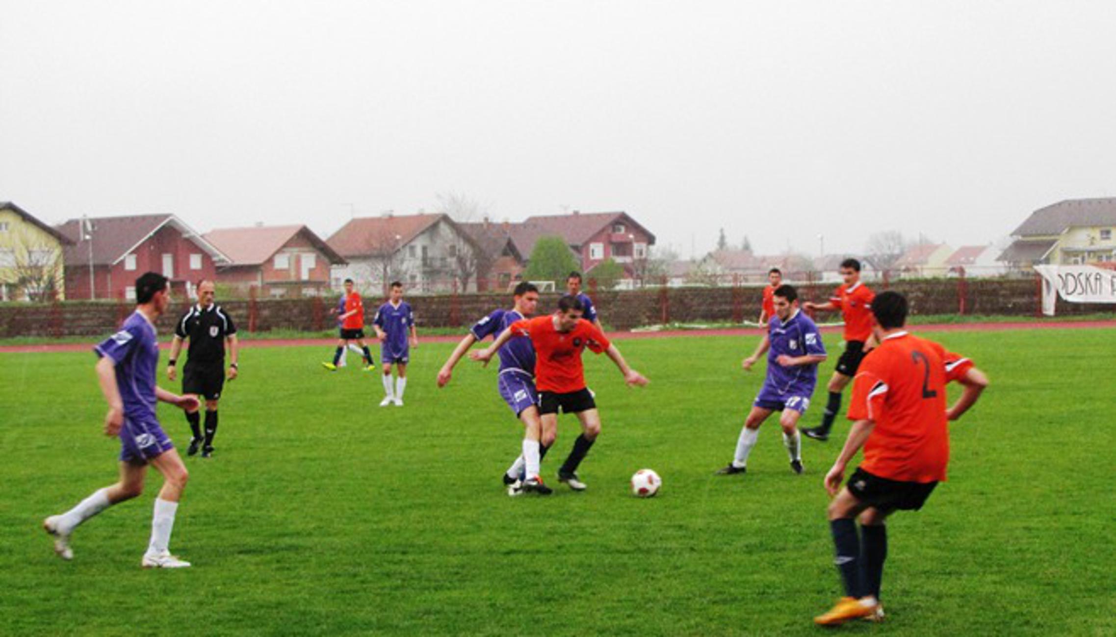 Nogometaši Svačića (narančasti) zasjeli na vrh tablice 