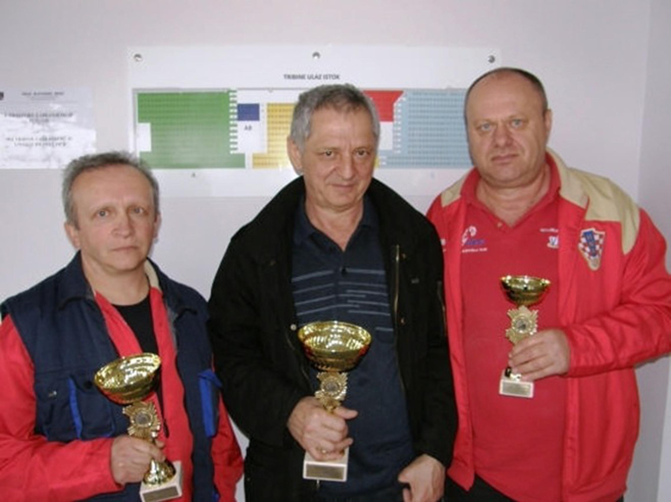 Pobjednička trojka, s lijeva: Jozo Pišković, Ilija Garić i Mato Opačak