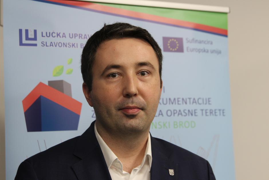  | Author: Luka Sudar / PlusPortal