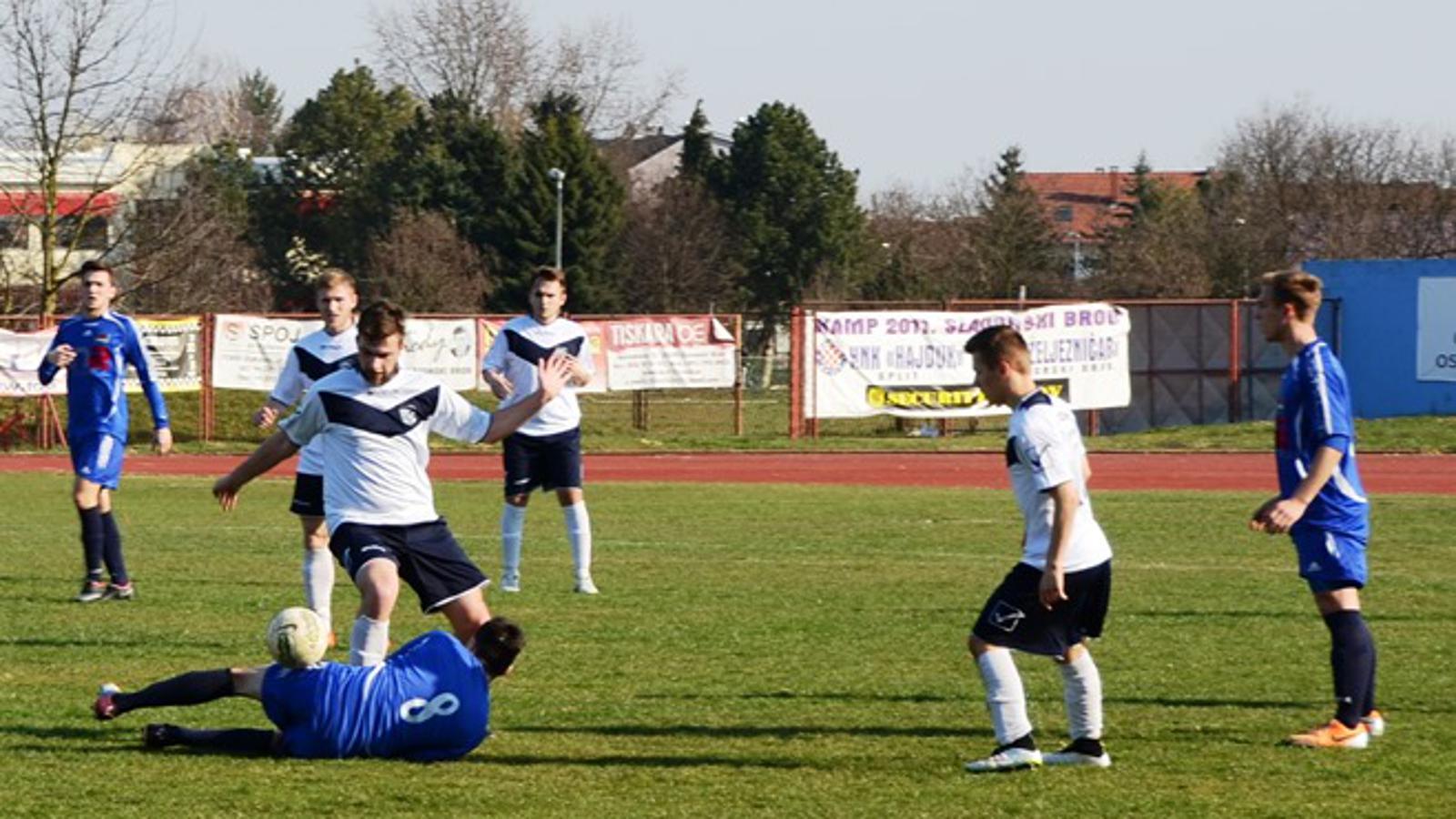 Nogometaši Želje (bijeli) u nedjelju gostuju u Županji