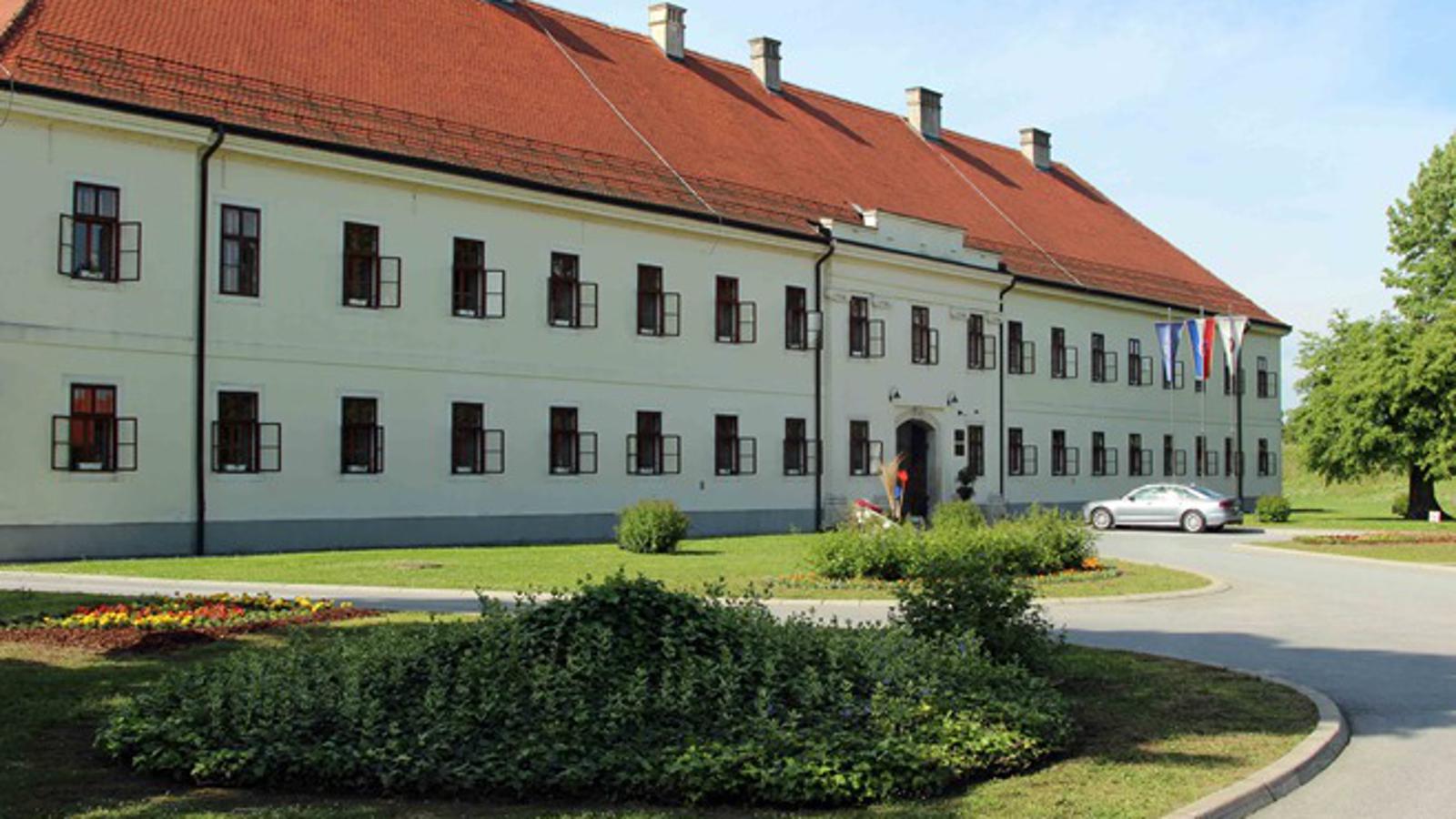 Zgrada slavonskobrodske Gradske uprave