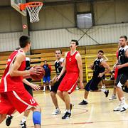Stupnik Medex (crveni) u nedjelju s VKK Brod old starsima