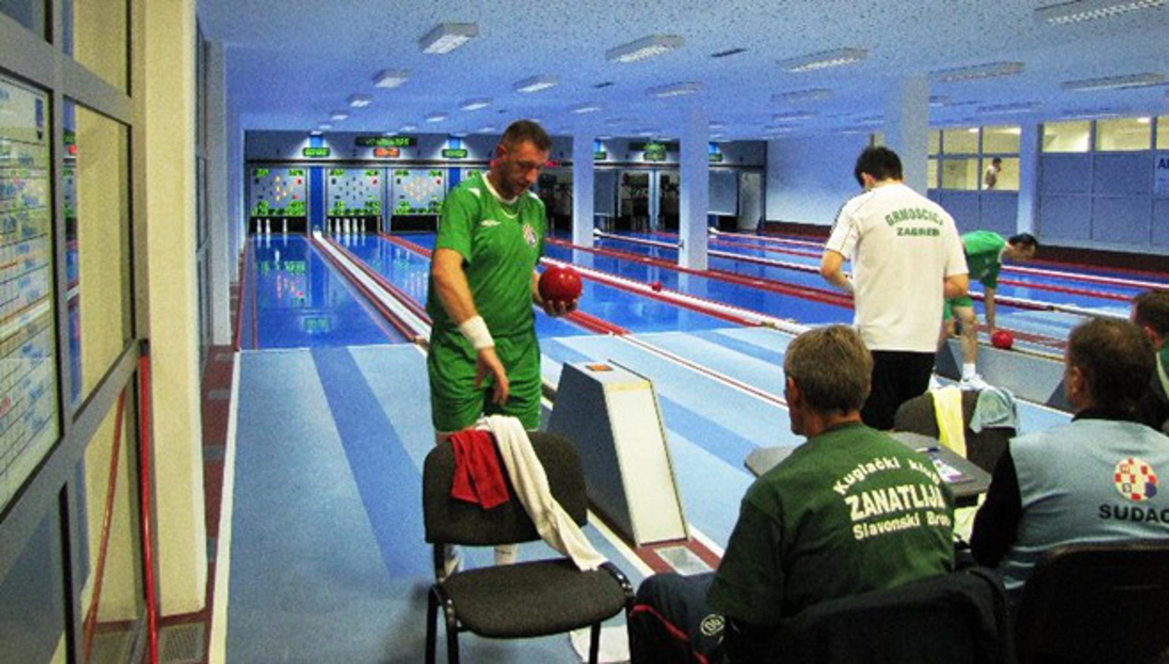 Srđan Šokac (zelena majica) i protiv Poštara uknjižio je pobjedu  