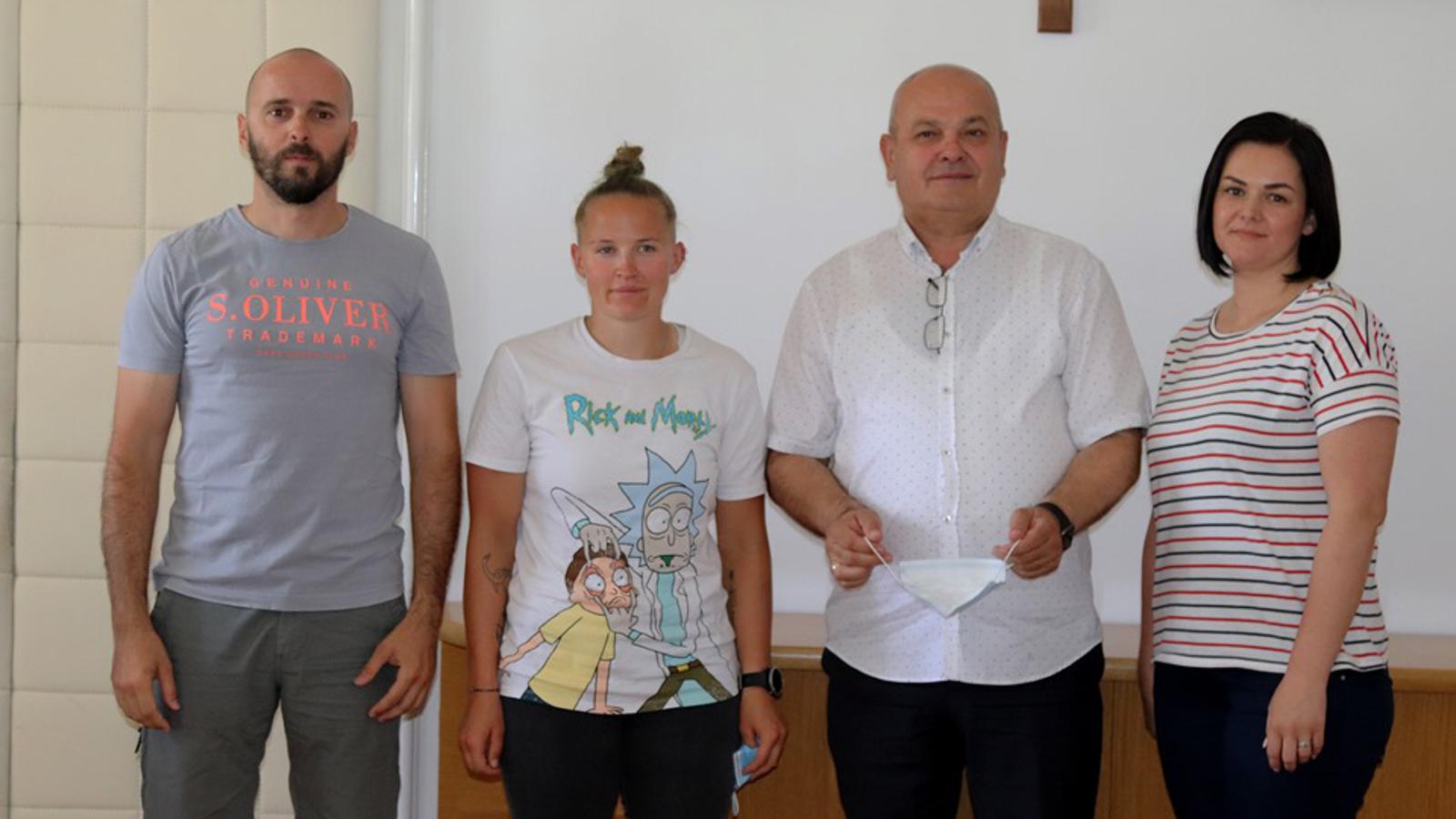 Ž.G./SBplus