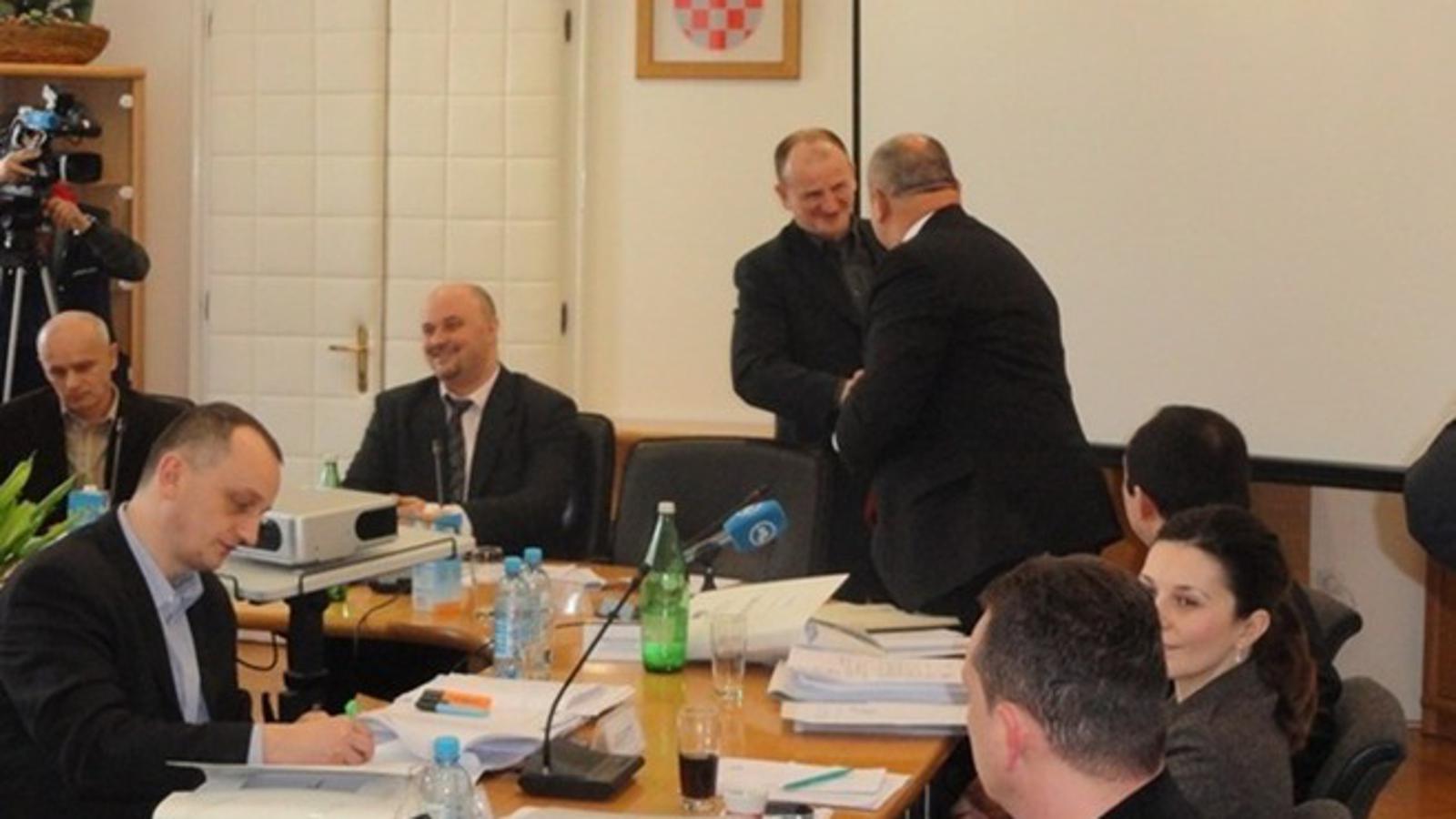 Je li moguća 'aktivna miroljubiva koegzistencija'?