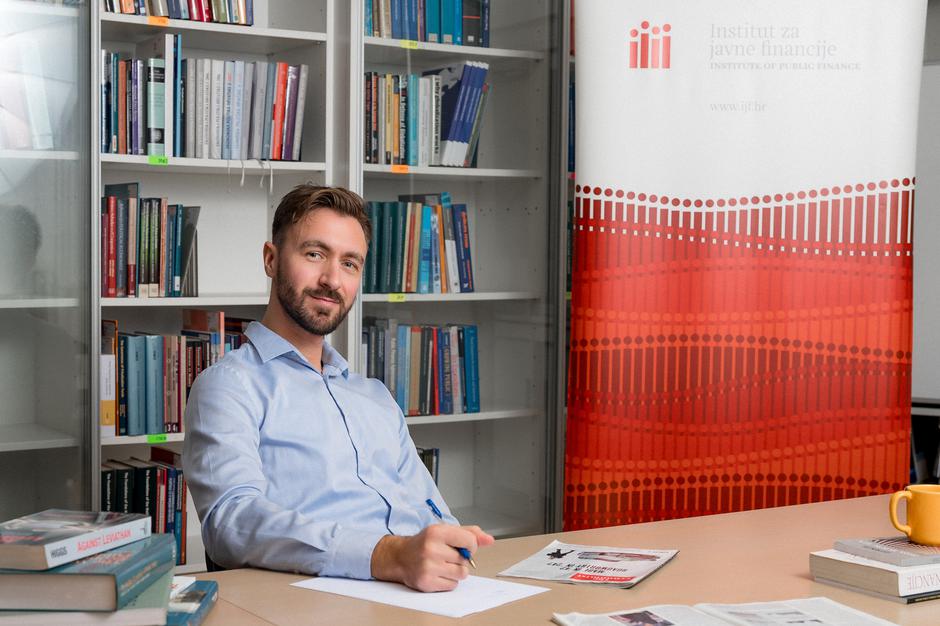  | Author: Institut za javne financije