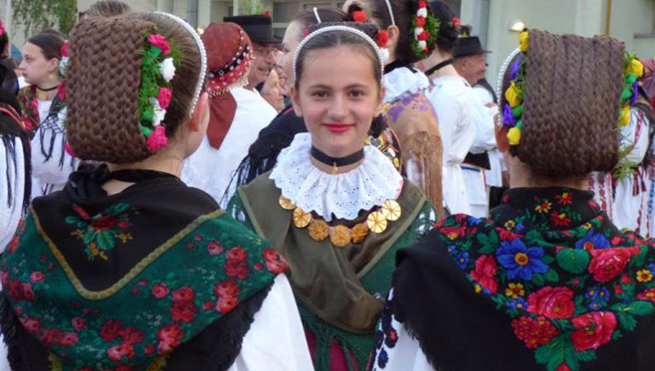 S folklorne manifestacije u Dragaliću