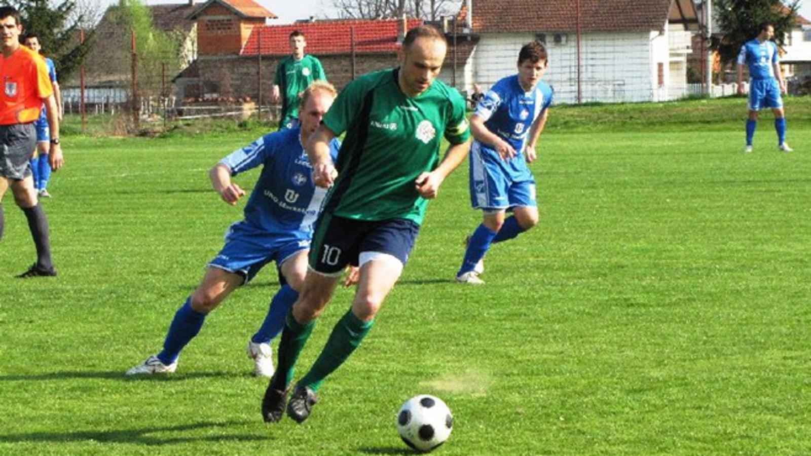 Kapetan Slobodnice Mario Ravlić sa ostalim suigračima otkinuo bod prvaku