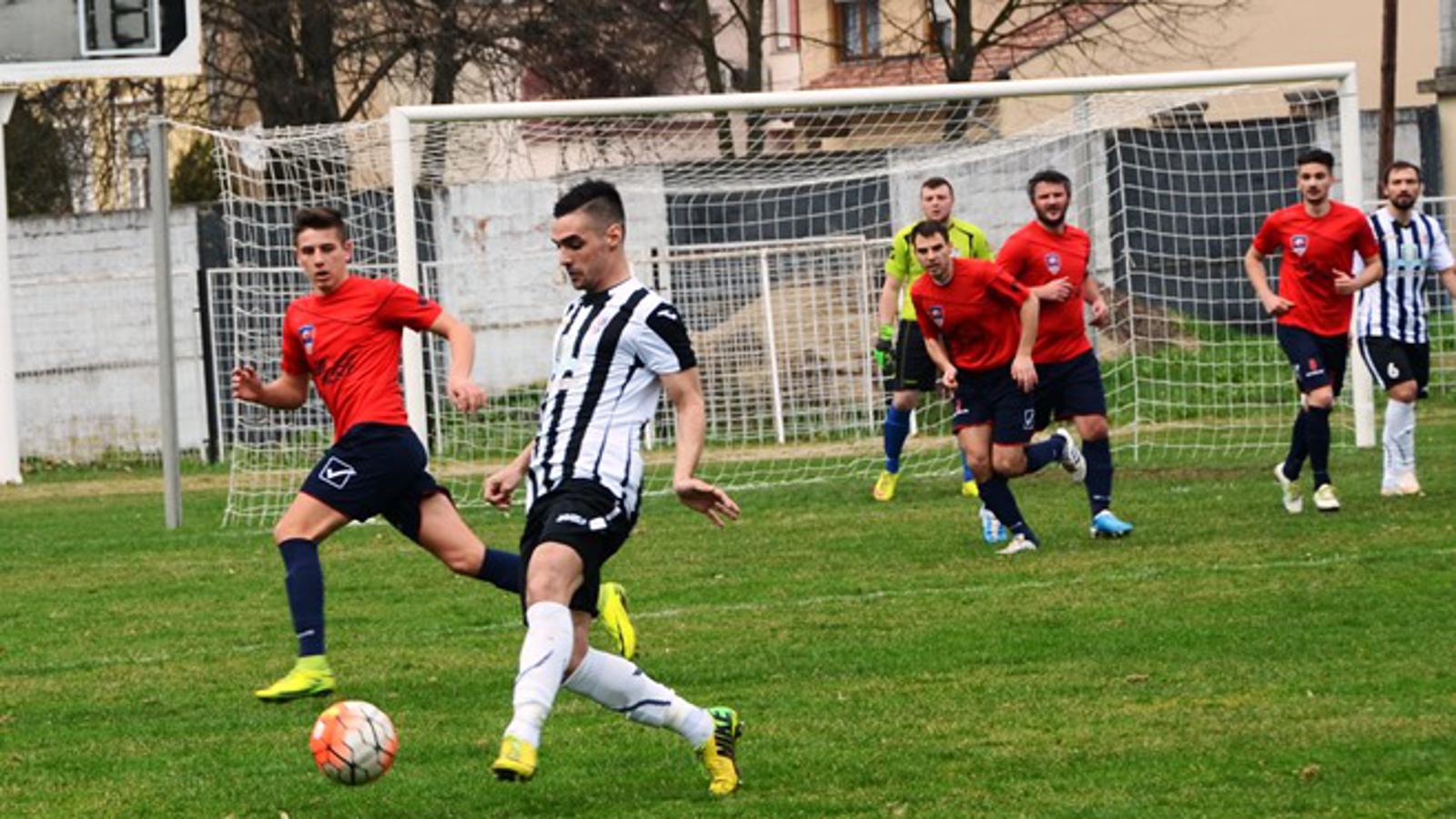 Nogometaši Marsonije u subotu gostuju u Ždralovima