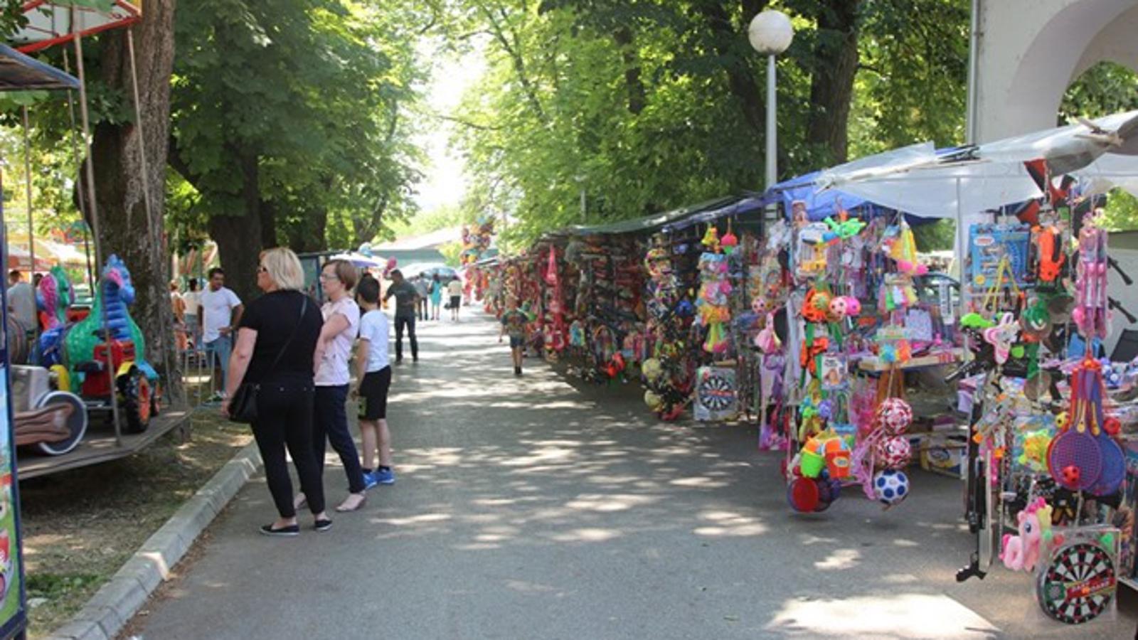 Prodajni štandovi za Antunovo u Podvinju prošle godine