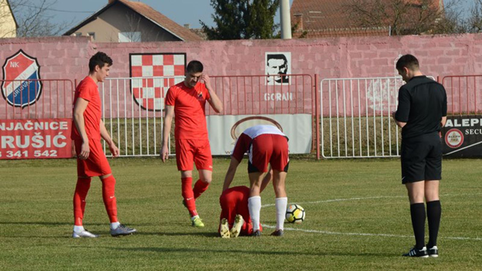 Nogometaši Oriolika danas su u Požegi poraženi od Slavonije.