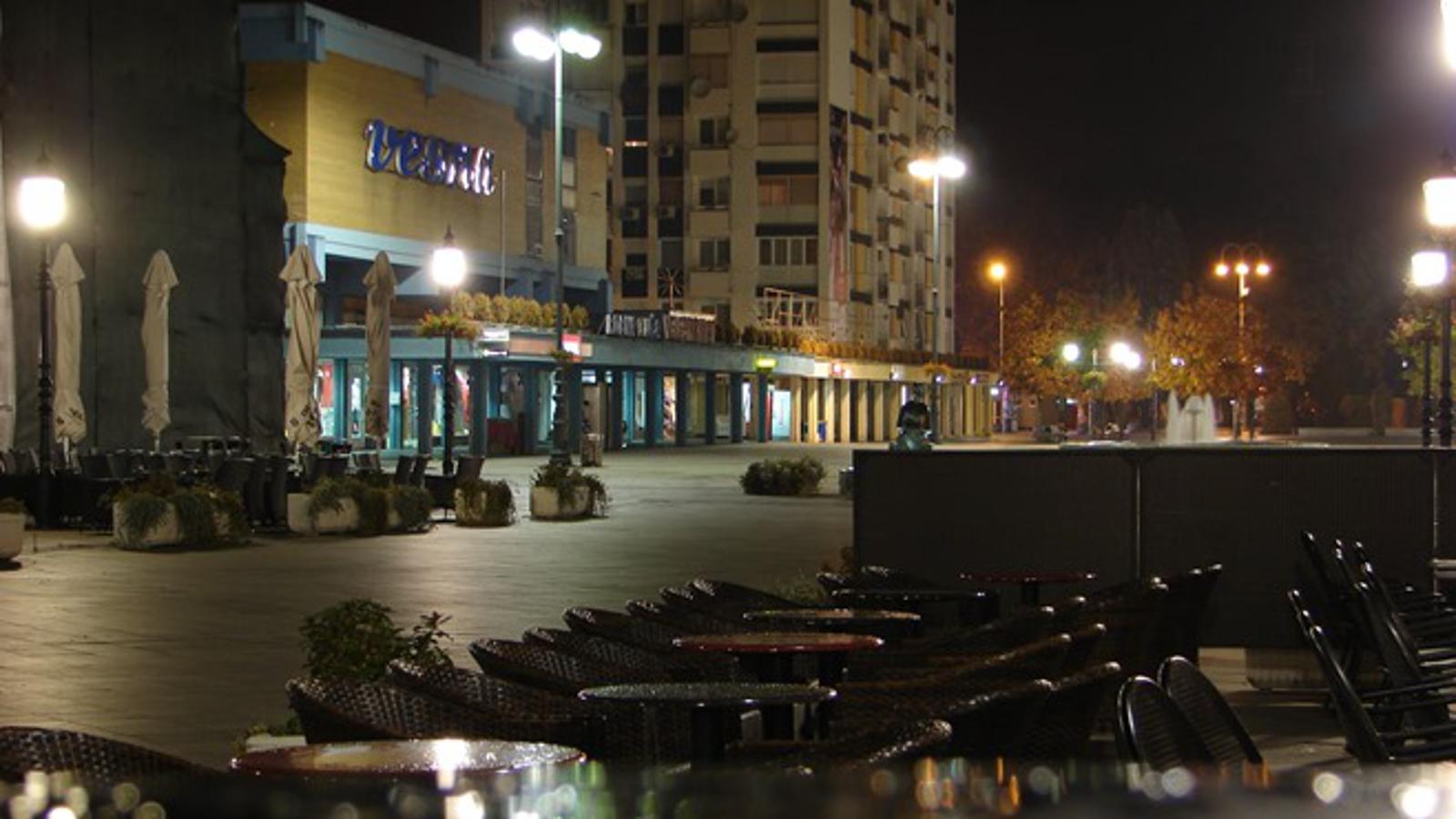 Trg Ivane Brlić Mažuranić u Slavonskom Brodu