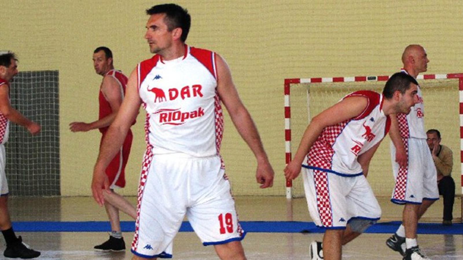 Igor Kovačević će sa suigračima pokušati iznenaditi prvog favorita lige Tipi TV