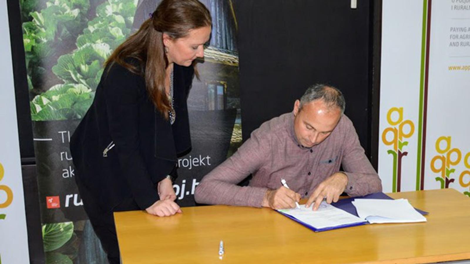 Potpisivanje ugovora u Ministarstvu poljoprivrede