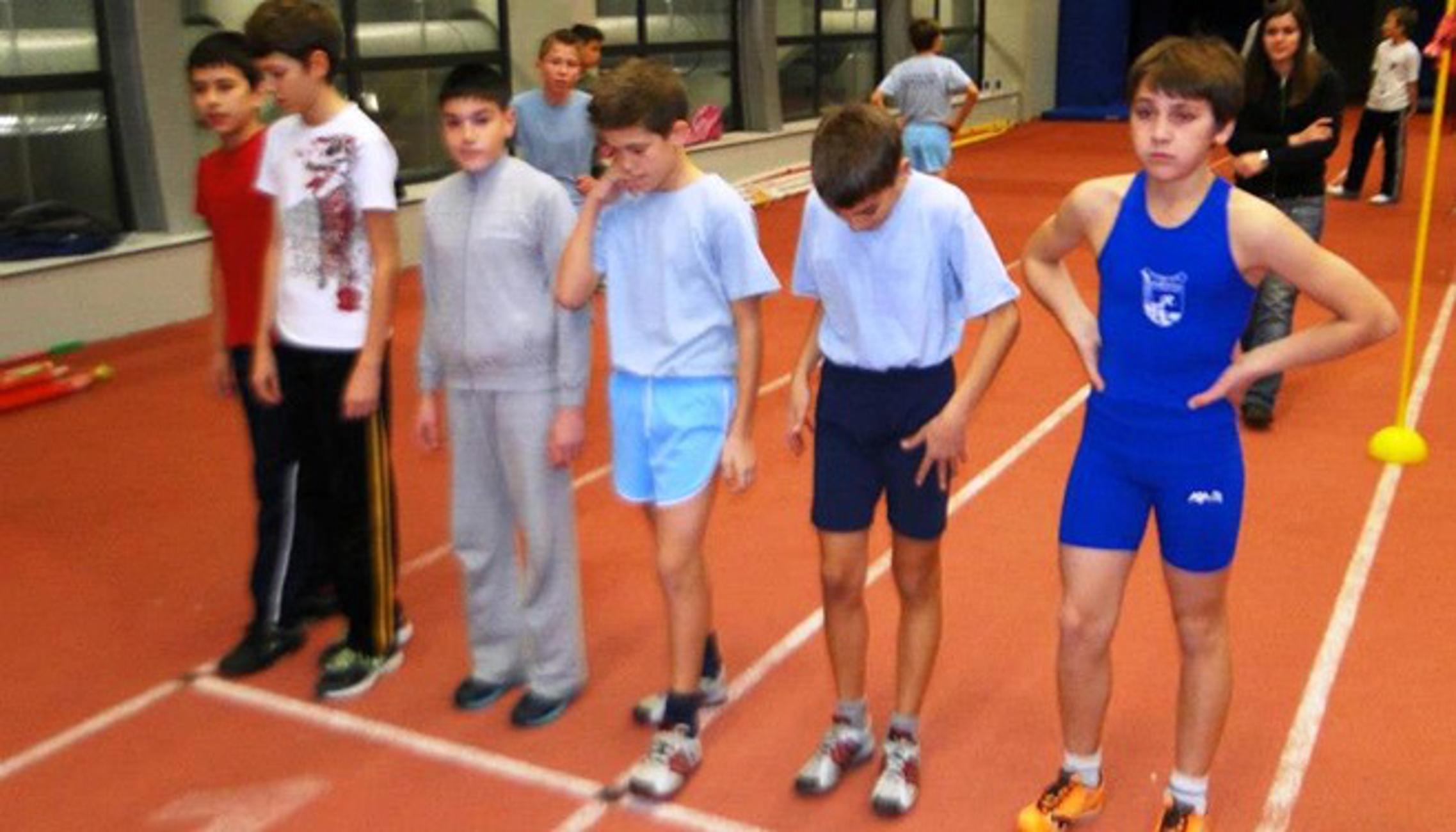 Stjepan Šarac, prvi s desna