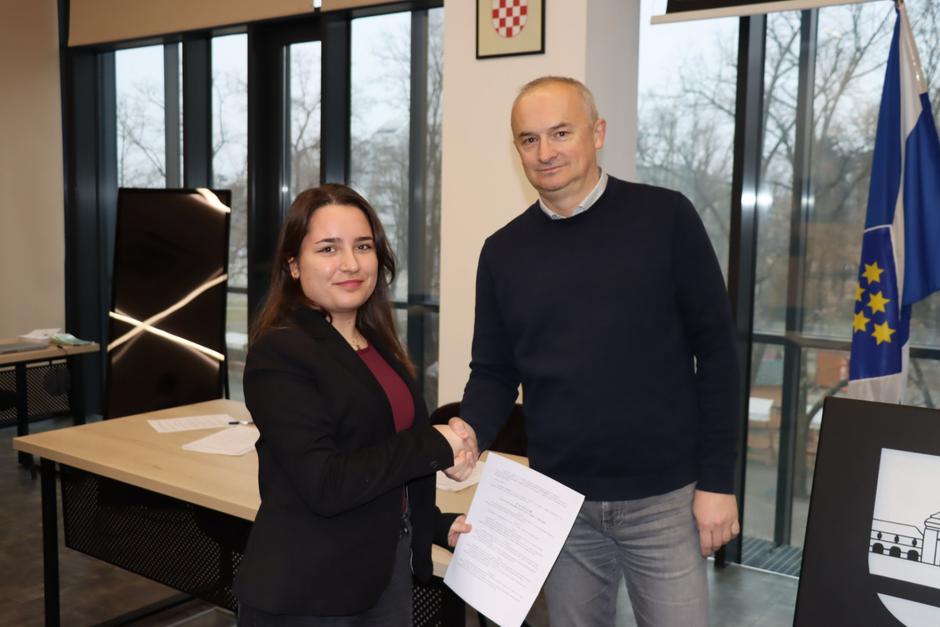  | Author: Grad Nova Gradiška/radiong