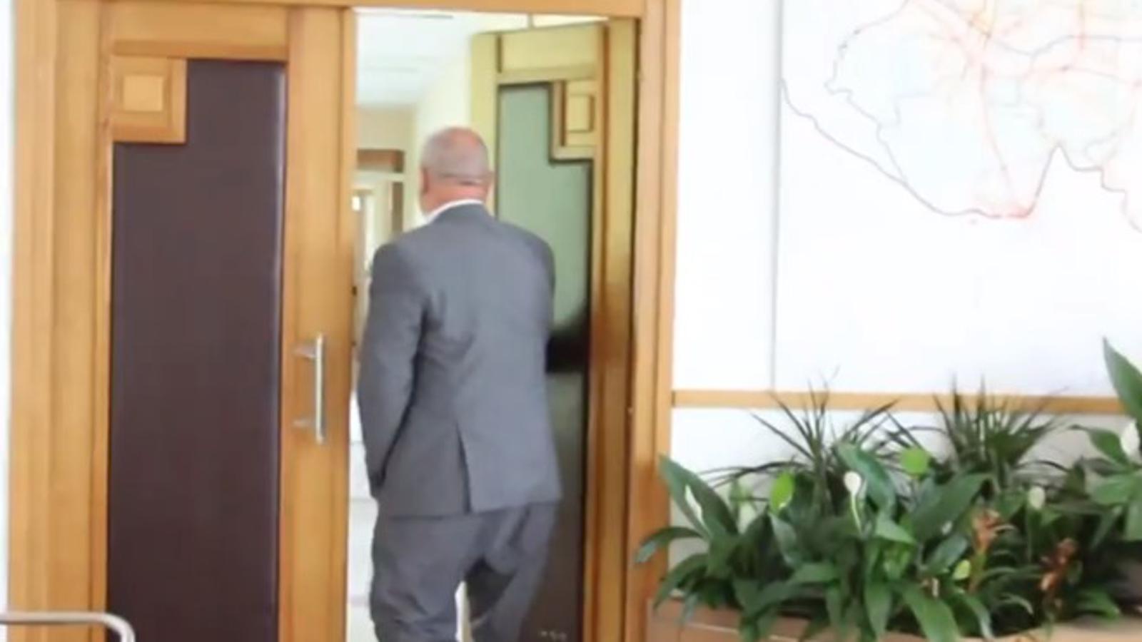 Mirko Duspara napušta sjednicu Županijske skupštine