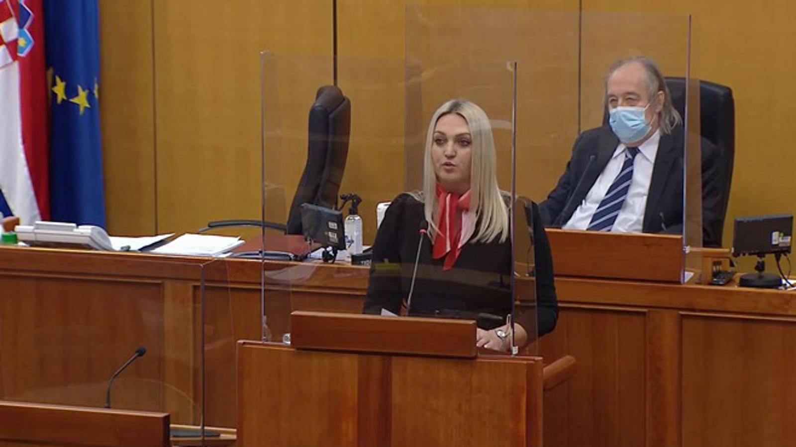 Marina Opačak Bilić za saborskom govornicom