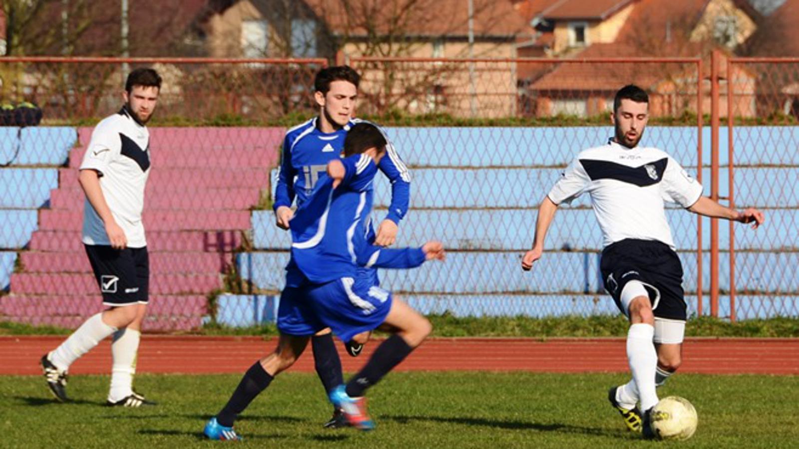 Nogometaši Želje (bijele majice) u subotu dočekuju Čepin