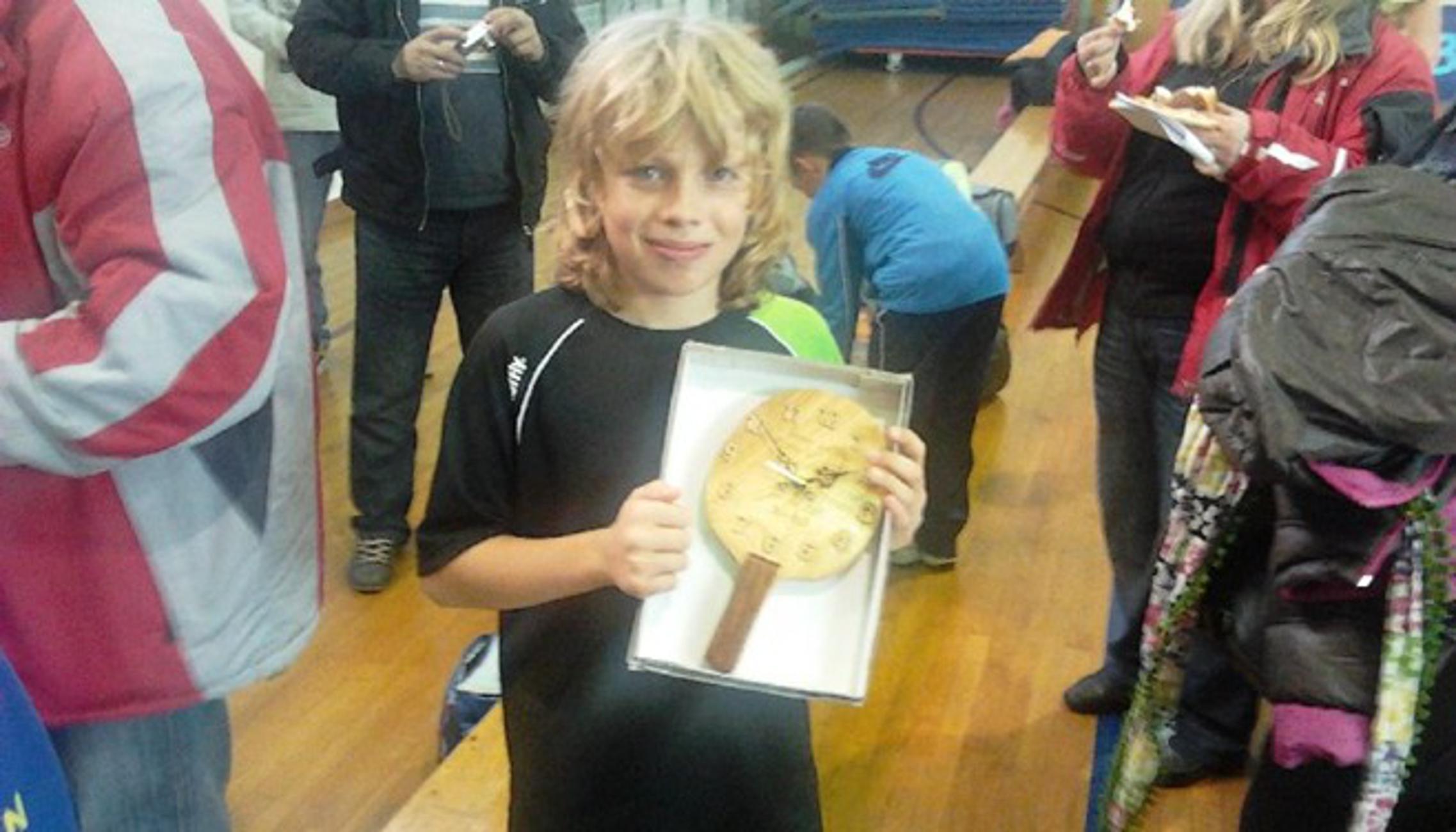 Dario Pudić s osvojenim trofejom u Višnjanu