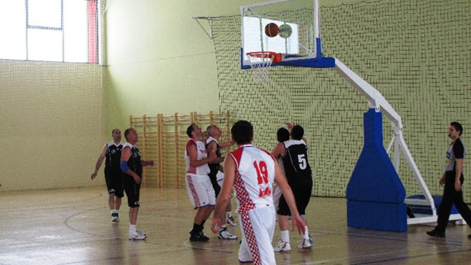 Brod old stars (crni) uvjerljivi protiv Oriovca