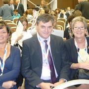 Troje od njih trinaest