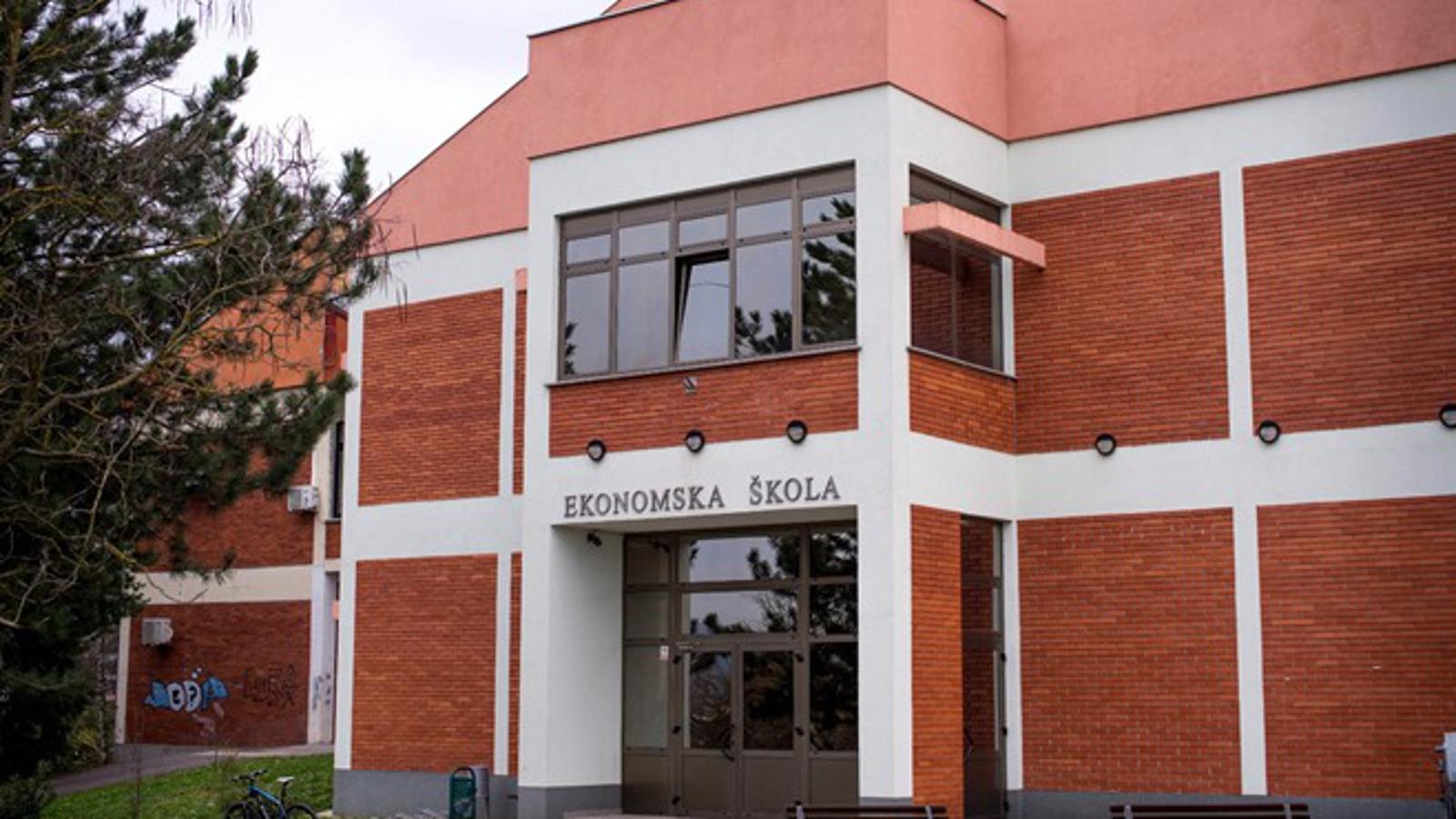 Zgrada Ekonomske škole u Požegi