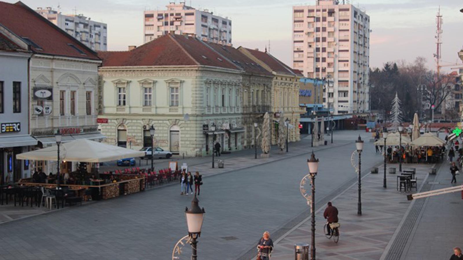 Trg Ivane Brlić-Mažuranić, Slavonski Brod
