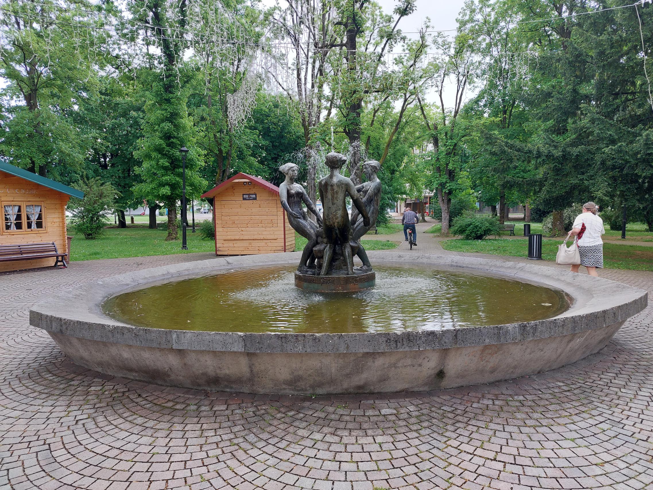Fontana u centru grada Nove Gradiške