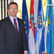 Netom smijenjeni novogradiški gradonačelnik, Željko Bigović, ing., u pozi državnika