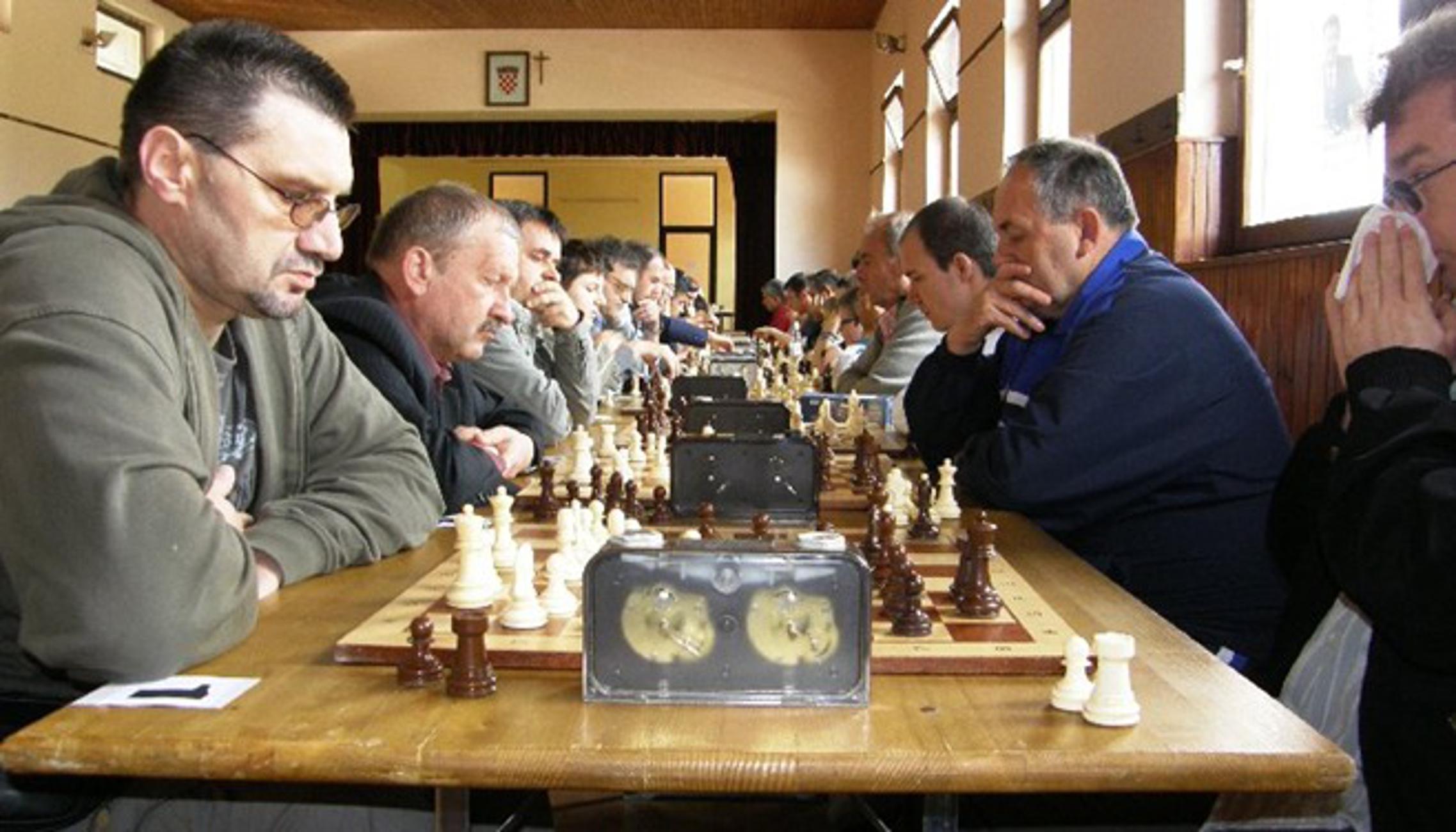 S memorijala Drago Mandić