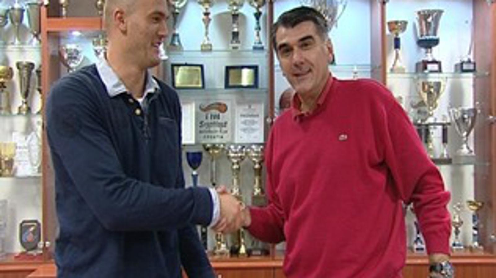Srđan Helbich, ozlijeđeni centar i direktor Brod Svjetlosti Ivica Kardum