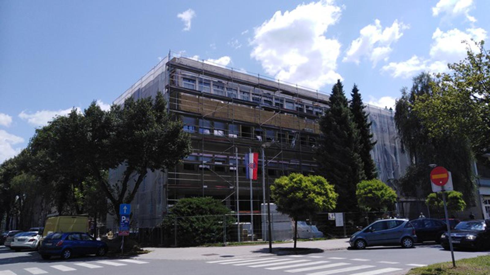 Zgrada u obnovi
