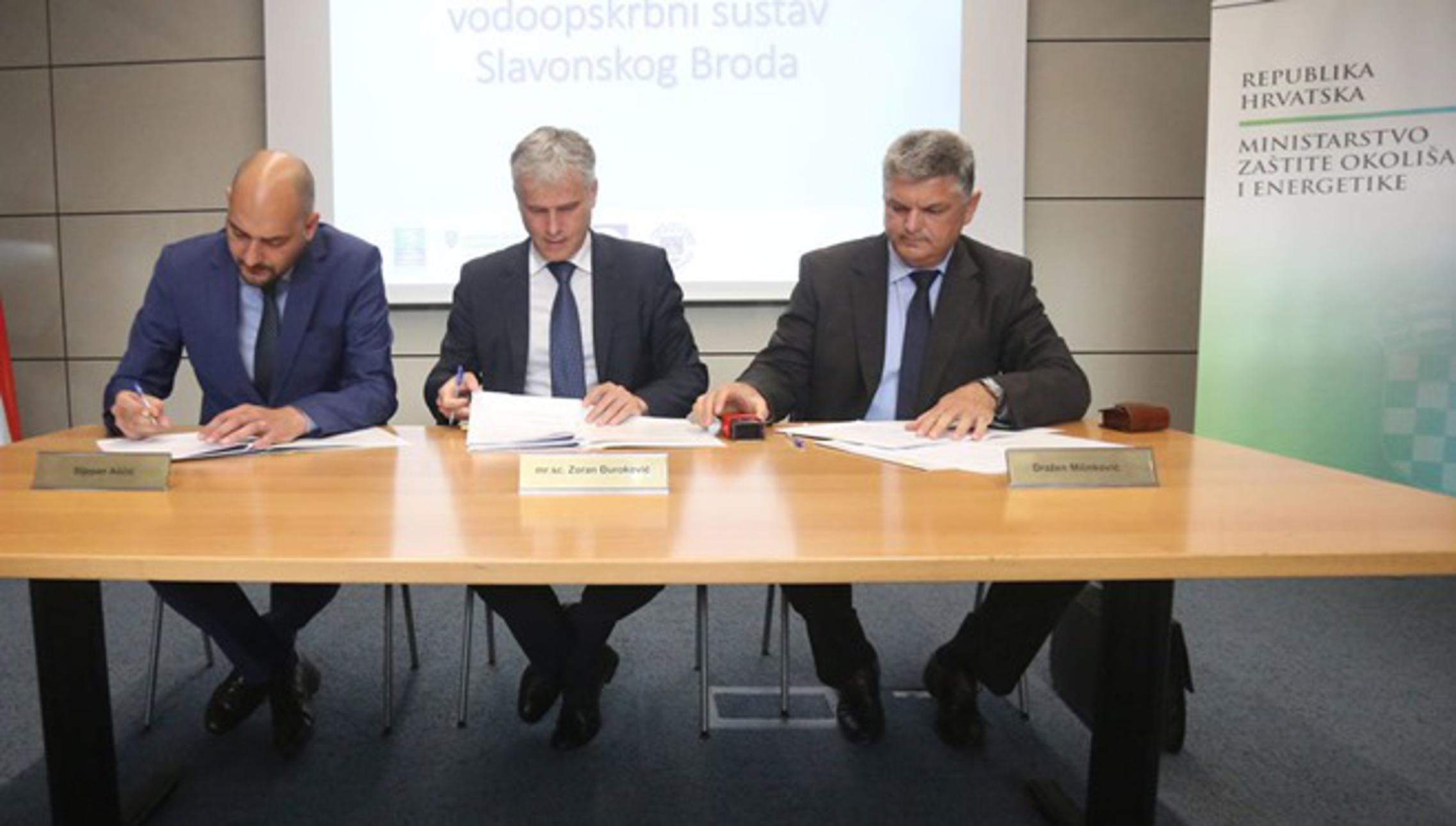 Potpisan sporazum o vodoopskrbnom sustavu Slavonski Brod