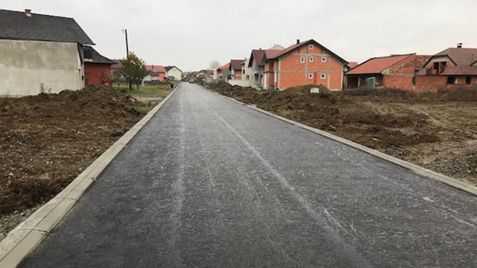Ninska ulica na Koloniji u Slavonskom Brodu