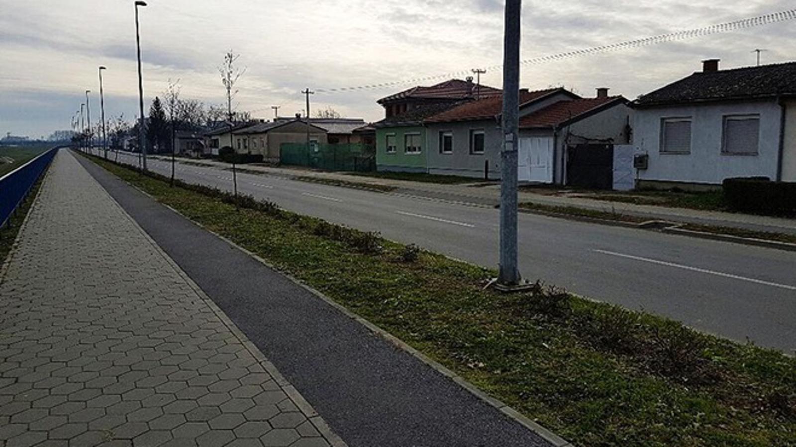 Šetnica uz Ulicu Bože Milanovića u Slavonskom Brodu