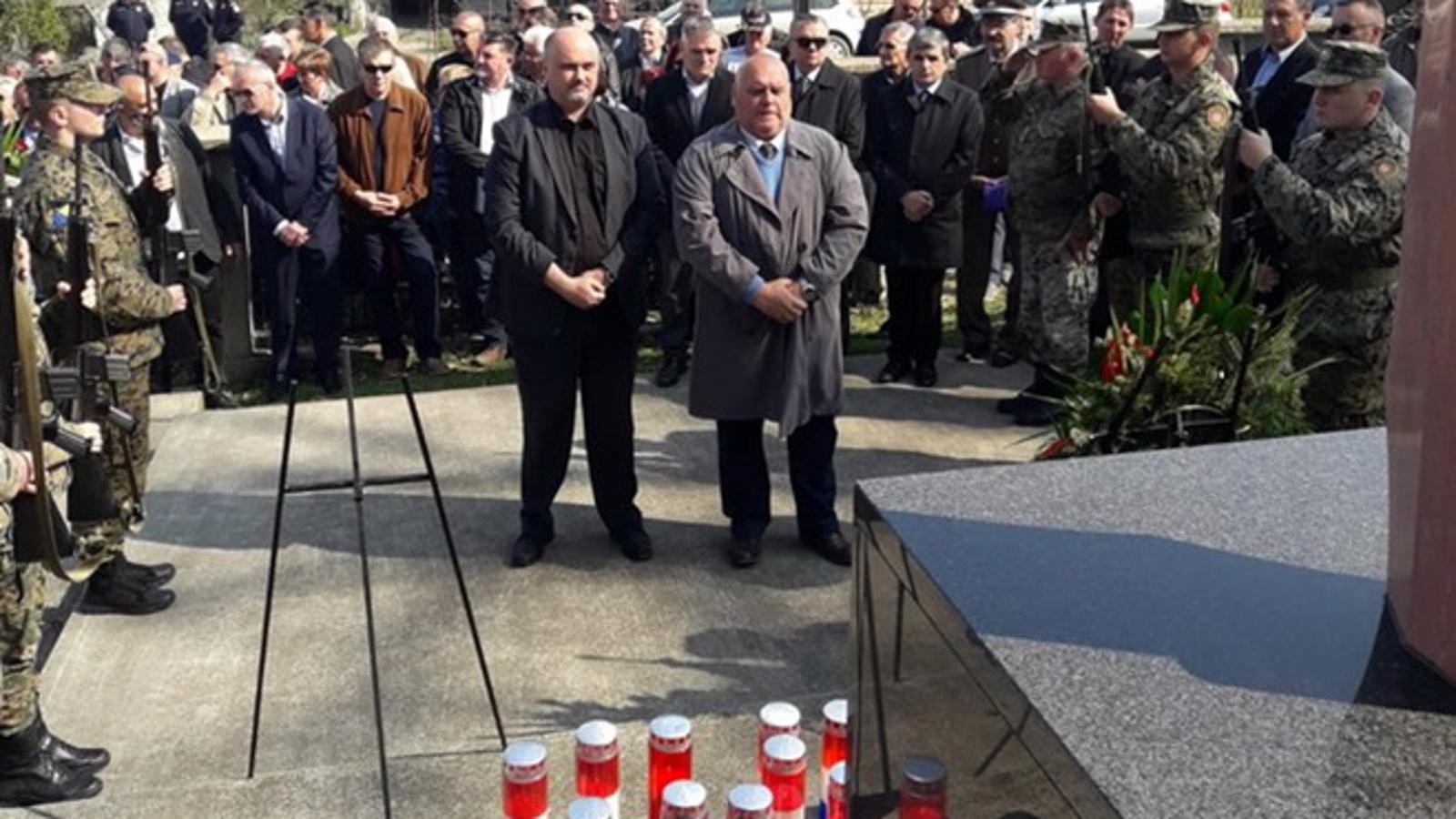Polaganje vijenaca u Derventi