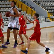 Kadeti KK Slavonski Brod (bijeli) protutnjali su Borovom