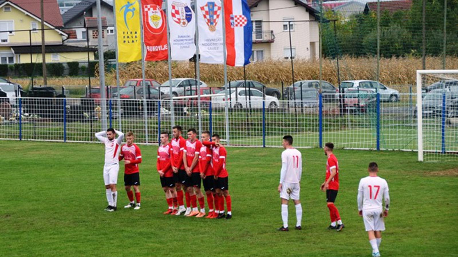 Slavonac (crveni) u Bukovlju dočekuje Slavoniju.