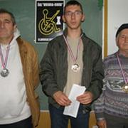 Trojica prvoplasiranih, u sredini pobjednik Nikola Lovrić