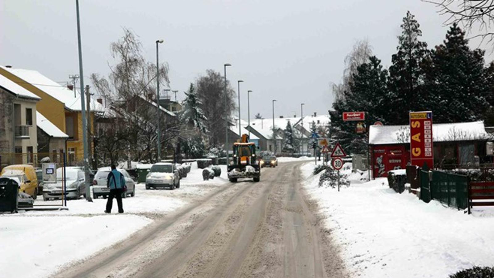 Prolazak ralice kroz brodske ulice