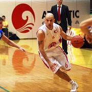 Ivan Tomeljak u majici Cedevite