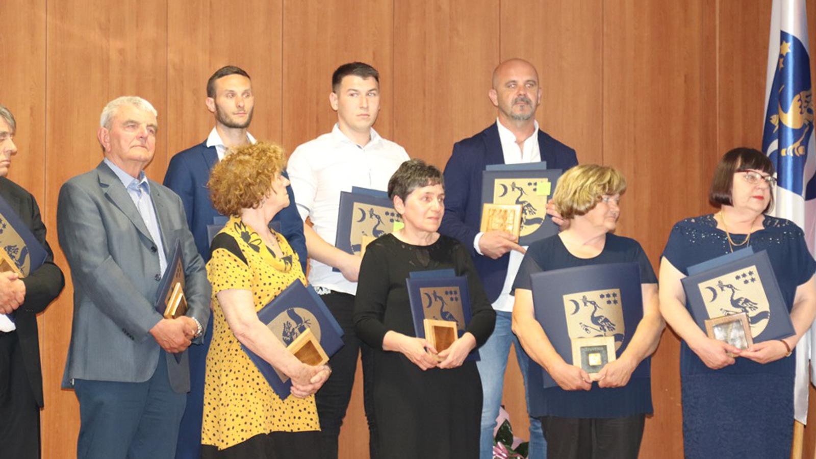 Ž.G./SBplus