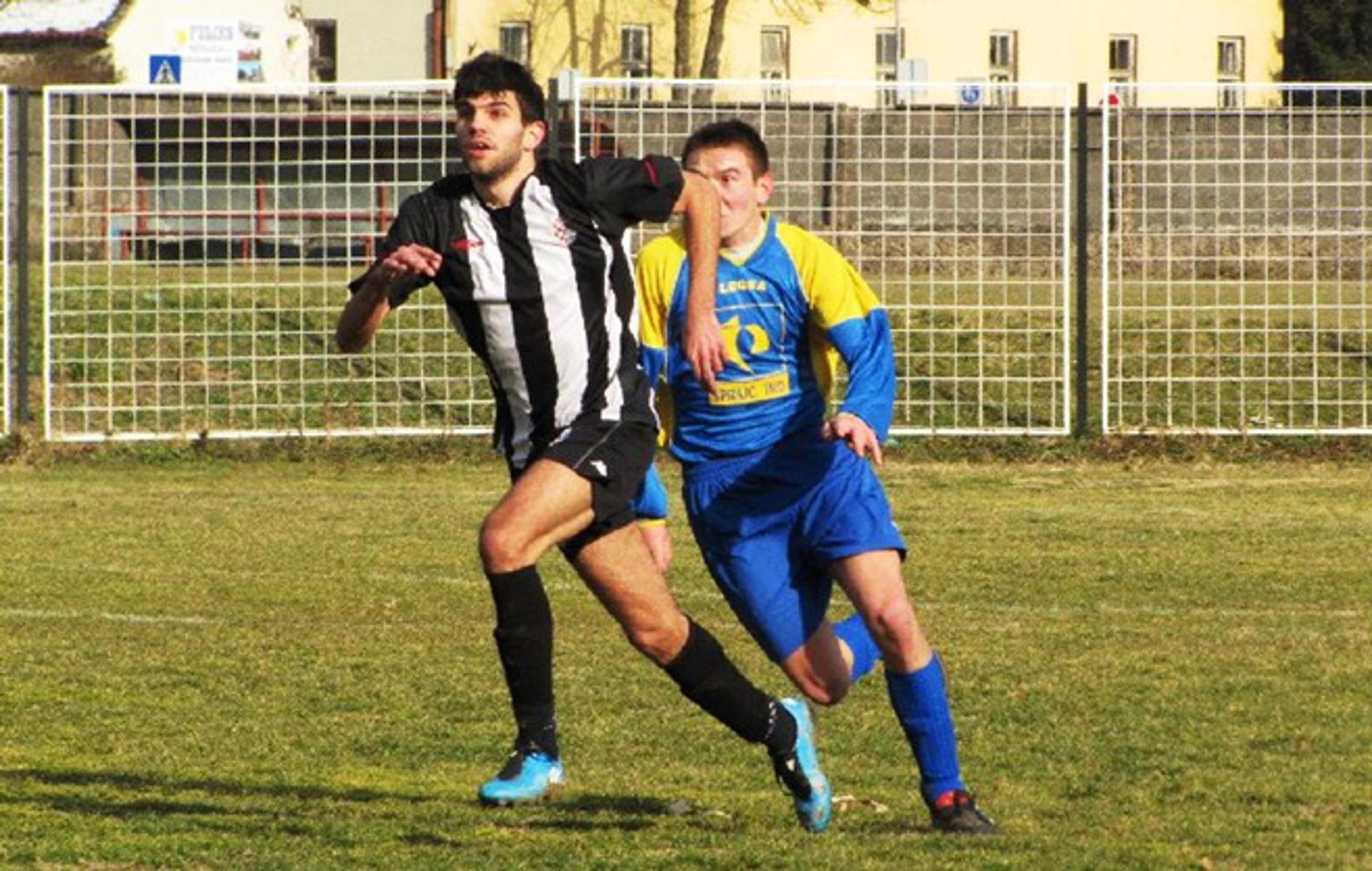 Duel Tonija Gajgera (bijelo-crni) i Marka Tomičića