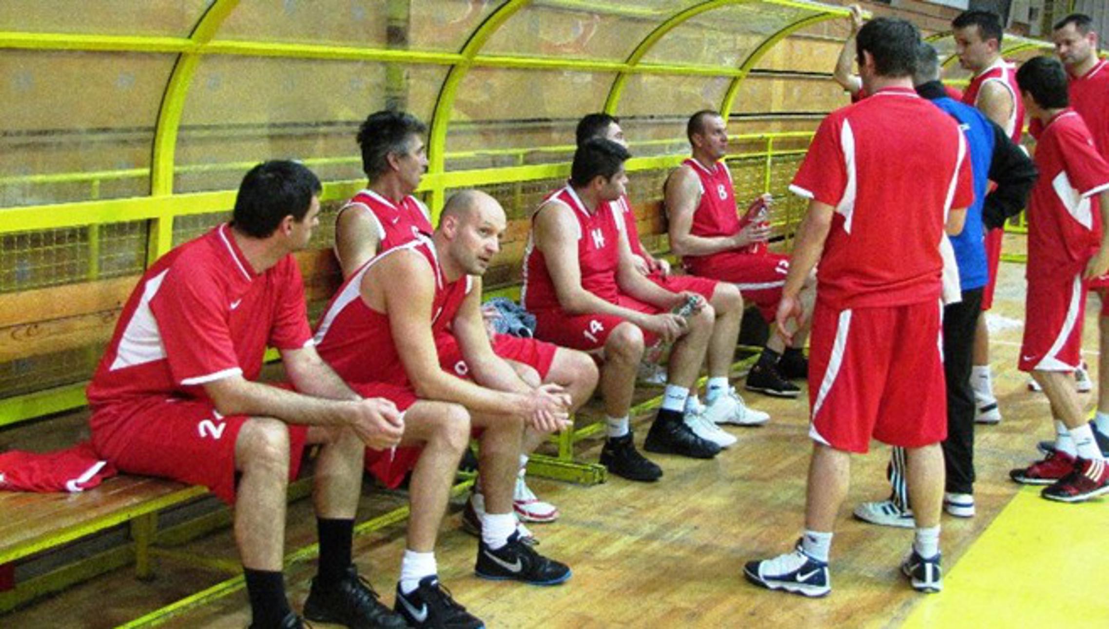 Košarkaši Stupnik Medexa brane minimalnu prednost nad GU Agotić u polufinalu BAKL-a