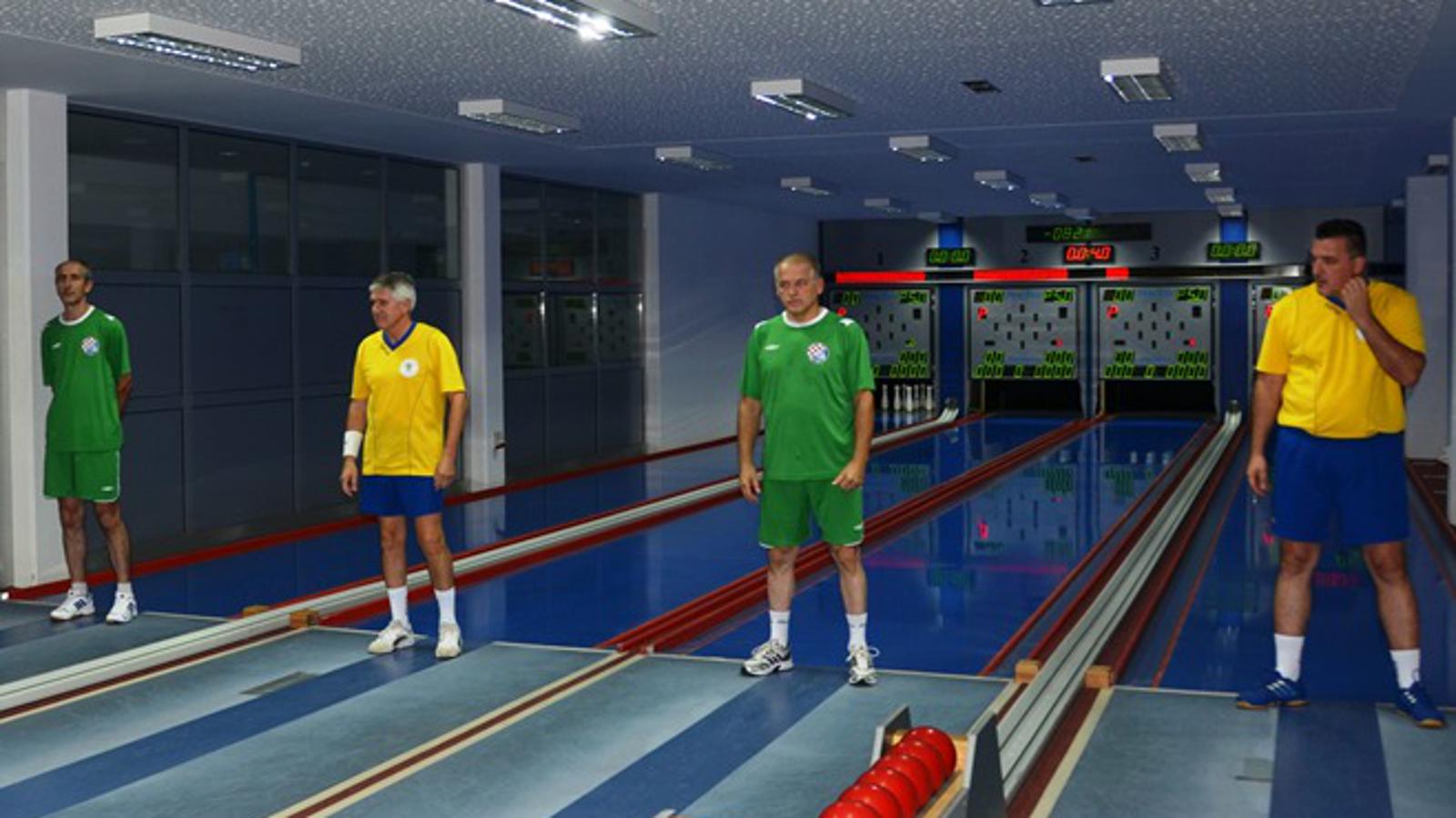 Posljednja dva para neizvjesne završnice meča, s lijeva: Pušić, Fučkar, Miličević i Oršić 