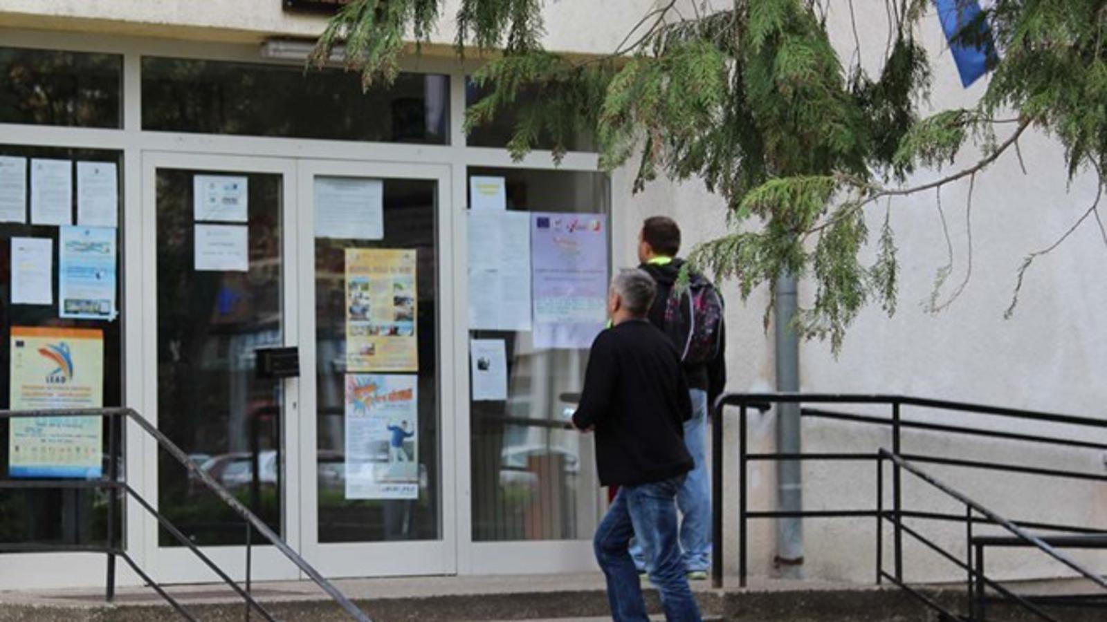 Ulaz u zgradu slavonskobrodskog ureda Zavoda za zapošljavanje