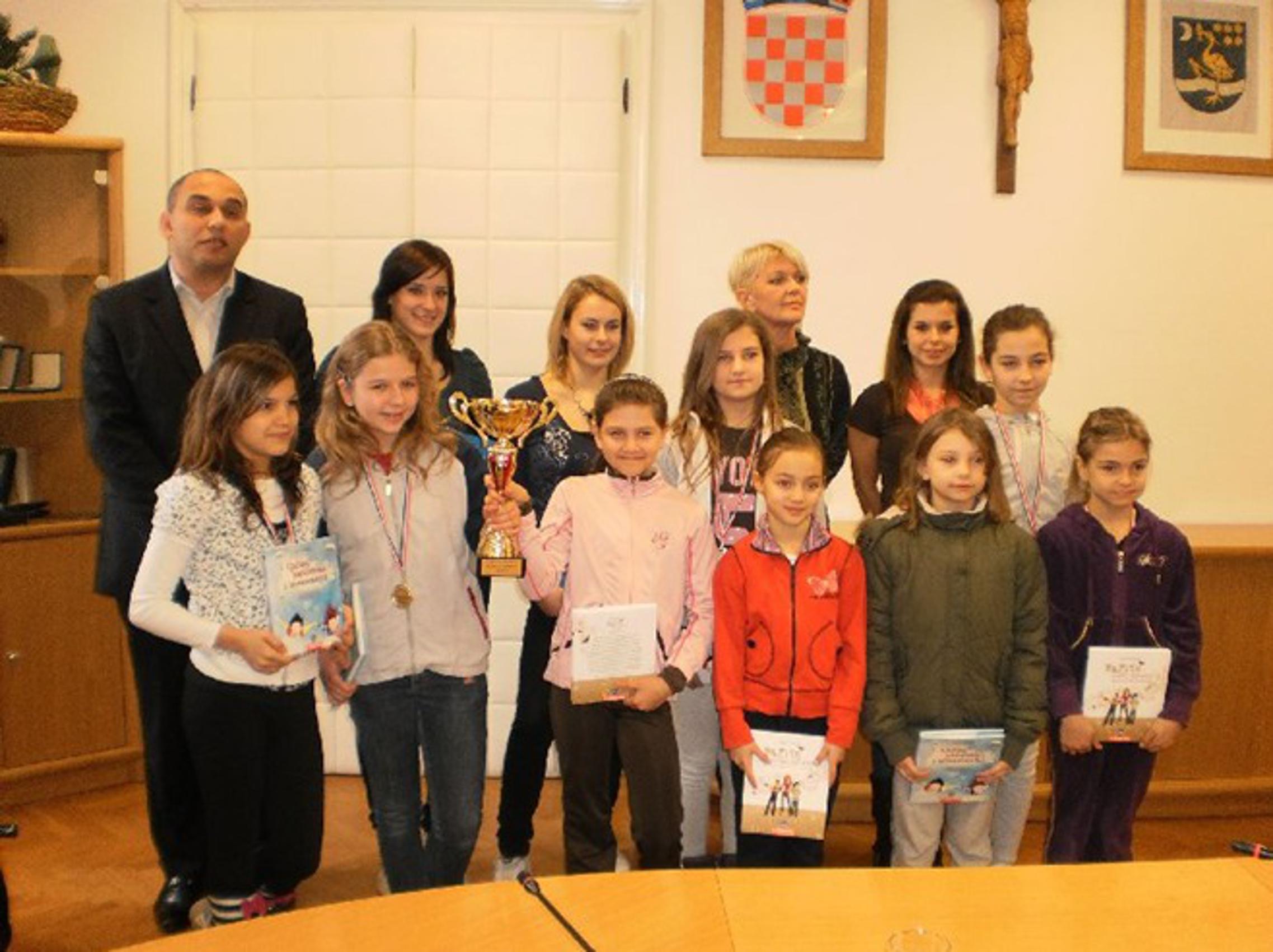 Kadetkinje GD Sokol