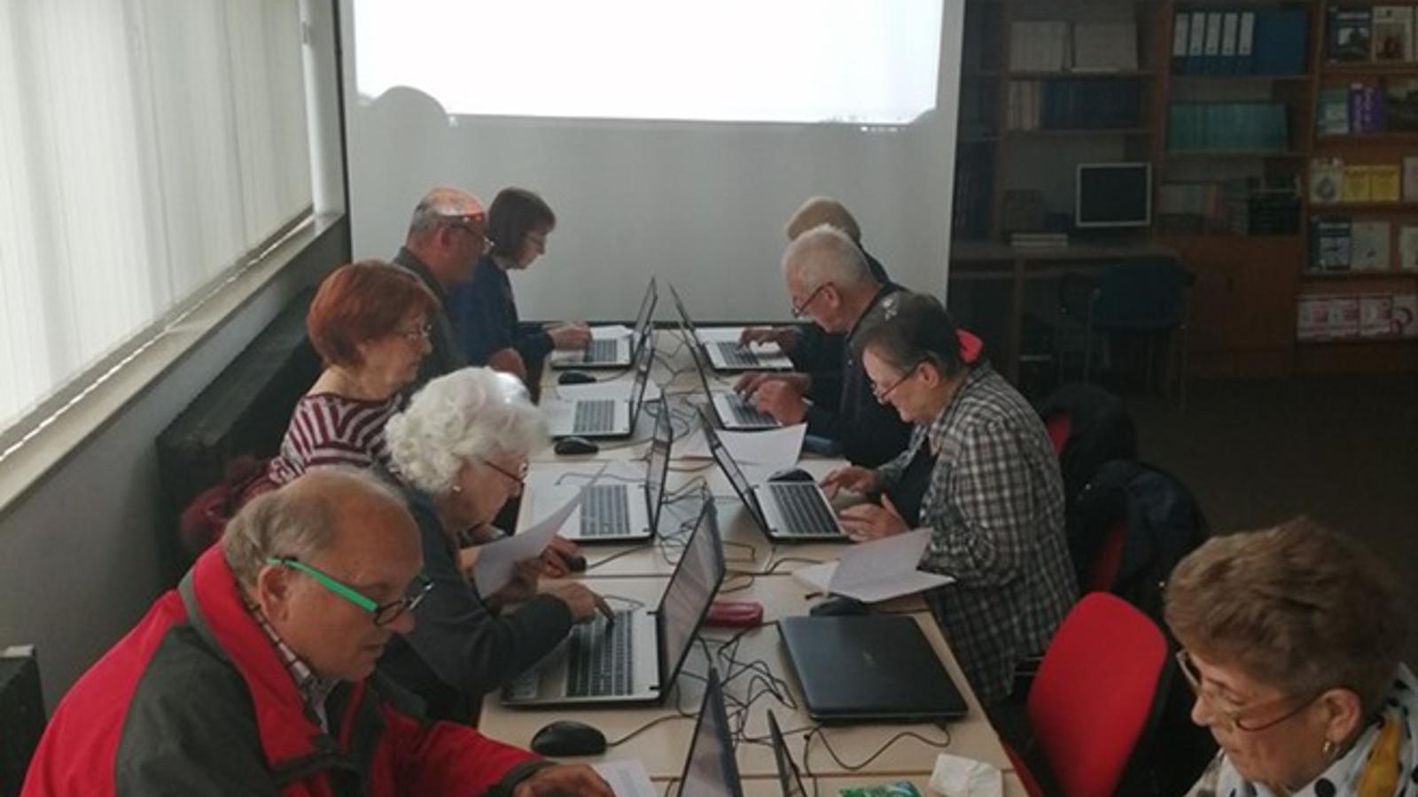 Marljivi umirovljenici kao poslušni učenici